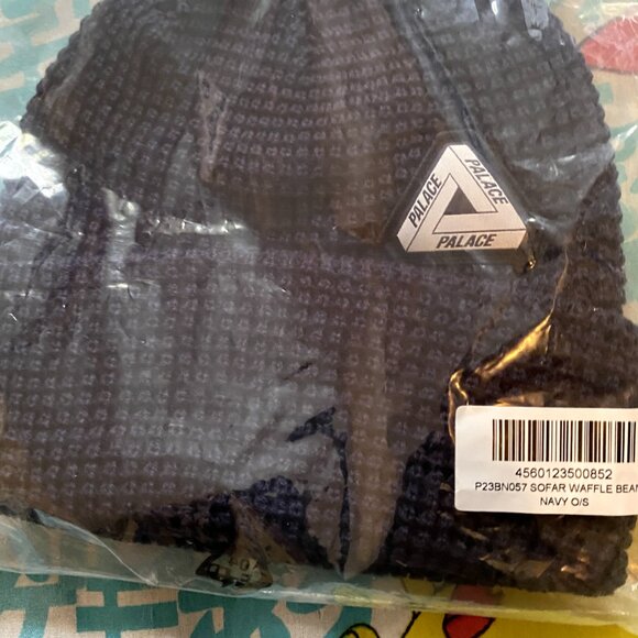 Palace Skateboards Sofar Waffle Beanie Navy FW23 Tri-Ferg Knit Acrylic - Picture 4 of 6